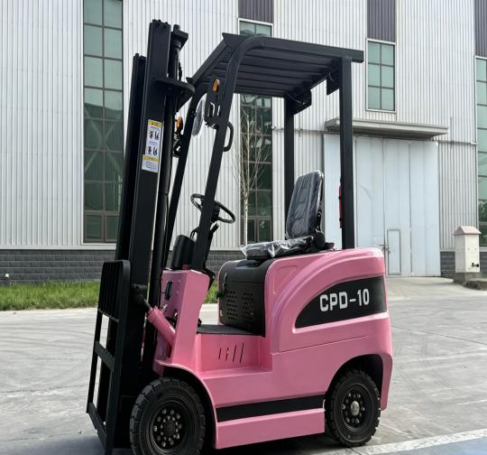 Gangchi 1 ton electric forklift with a compact mast height