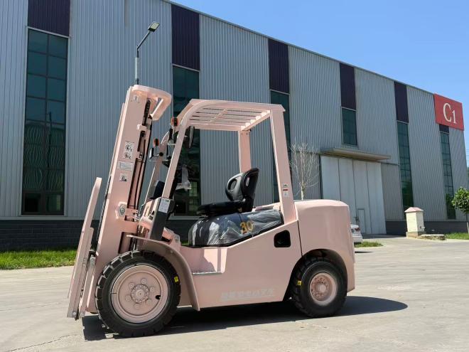 Gangchi 3.5 ton electric forklift with pneumatic tires ready for shipment